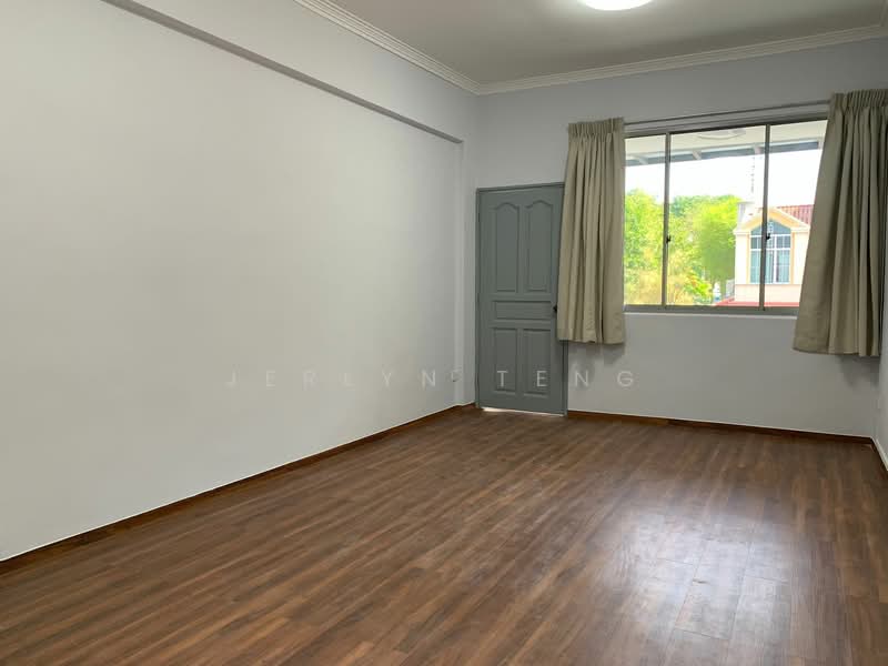 New Renovated Semi-D Walk To Tan Kah Kee MRT, Shelford Road, 4 Bedrooms, 3,000 sqft, Semi-Detached House For Rent, by Jerlyn Teng, 23918152 - PropertyGuru.com.sg