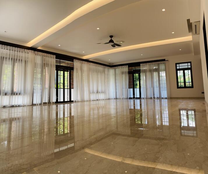 Spacious Living Area