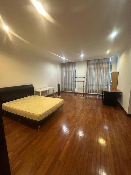 lorong 104 Changi Road, Lorong 104 Changi Road, Eunos / Geylang / Paya Lebar, 1 Bedroom, 300 sqft, Terraced House For Rent, by Hazel Kwek, 23920749 - Bedroom - PropertyGuru.com.sg