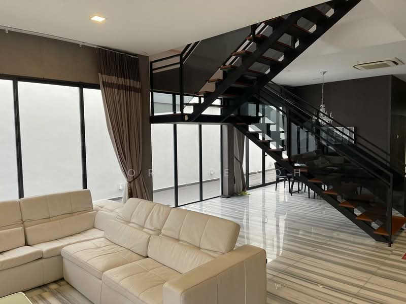 Serangoon Garden Estate, Serangoon Garden Estate, 5 Bedrooms, 4,500 sqft, Corner Terrace For Rent, by Florence Loh, 23922470 - PropertyGuru.com.sg