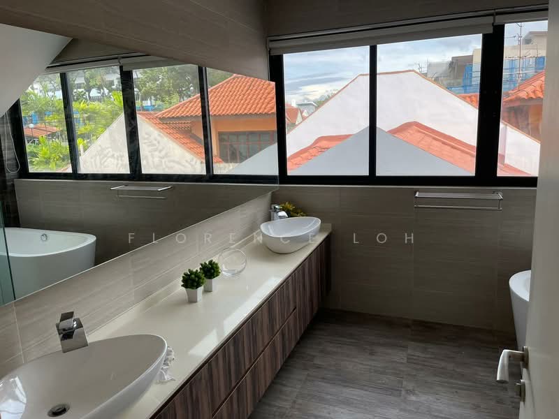 Serangoon Garden Estate, Serangoon Garden Estate, 5 Bedrooms, 4,500 sqft, Corner Terrace For Rent, by Florence Loh, 23922470 - PropertyGuru.com.sg