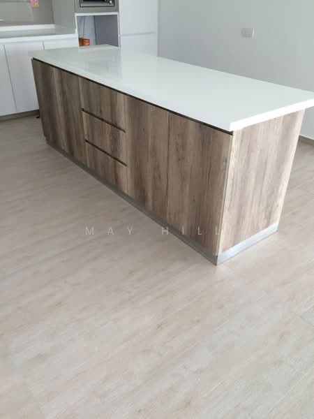 The Balmoral, 16 Balmoral Park, 4 Bedrooms, 2,900 sqft, Condominium For Rent, by May Hill, 23922771 - PropertyGuru.com.sg