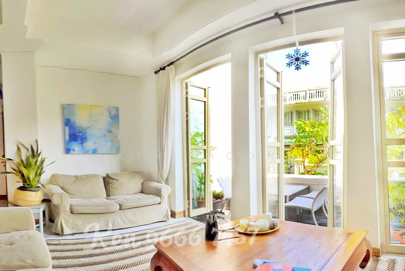 For Rent - LOVE JOO CHIAT