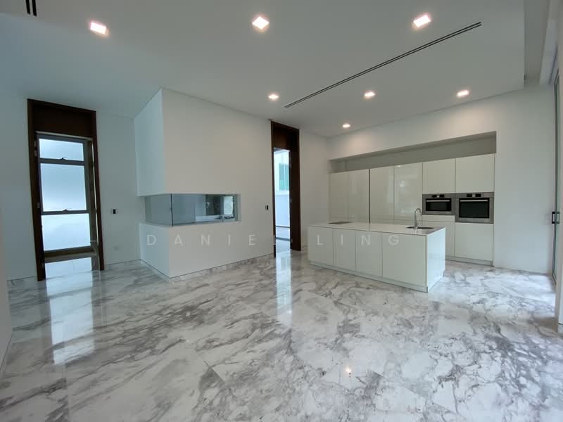 Modern Detached with Multi-Million$ View! Pool & Lift, Greenleaf/Holland Grove/Grove/, 5 Bedrooms, 8,448 sqft, Bungalow House For Sale, by Daniel Ling, 23926657 - PropertyGuru.com.sg
