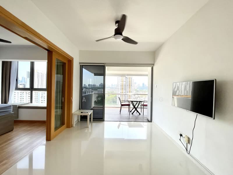 Oxford Suites, 21 Oxford Road, 1 Bedroom, 678 sqft, Apartment For Rent, by Ivan Chong, 23928262 - Bedroom with sliding doors for open plan living - PropertyGuru.com.sg