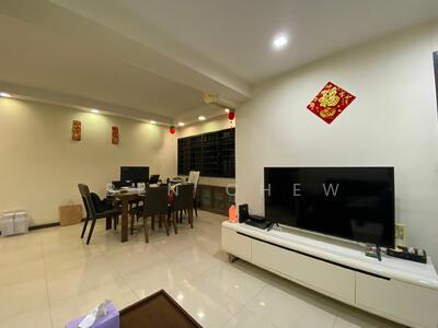 For Rent - 5 Holland Close