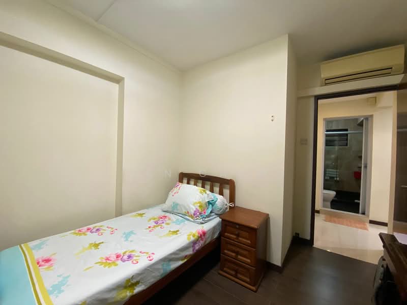 For Rent - 5 Holland Close