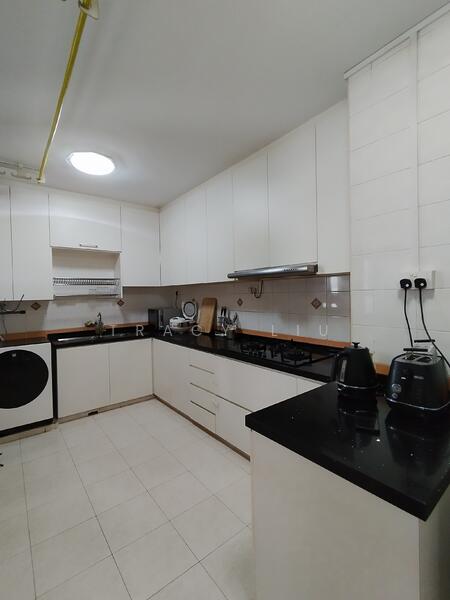 For Rent - 652C Jurong West Street 61