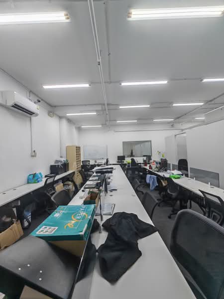 Vertex, 33 Ubi Avenue 3, 2,938 sqft, Light Industrial (B1) For Rent, by Kas Chen, 23930087 - CommercialGuru.com.sg
