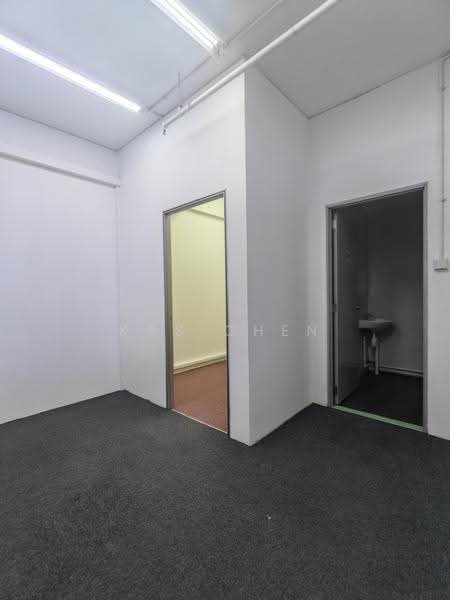 Vertex, 33 Ubi Avenue 3, Eunos / Geylang / Paya Lebar, 2,938 sqft, Light Industrial (B1) For Rent, by Kas Chen, 23930087 - CommercialGuru.com.sg