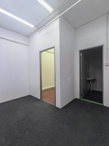 Vertex, 33 Ubi Avenue 3, Eunos / Geylang / Paya Lebar, 2,938 sqft, Light Industrial (B1) For Rent, by Ho Soo Hui (Shue), 23930109 - Interior - CommercialGuru.com.sg