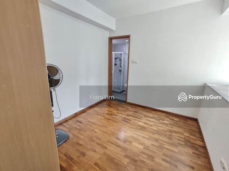 bedroom 3 (junior master) 