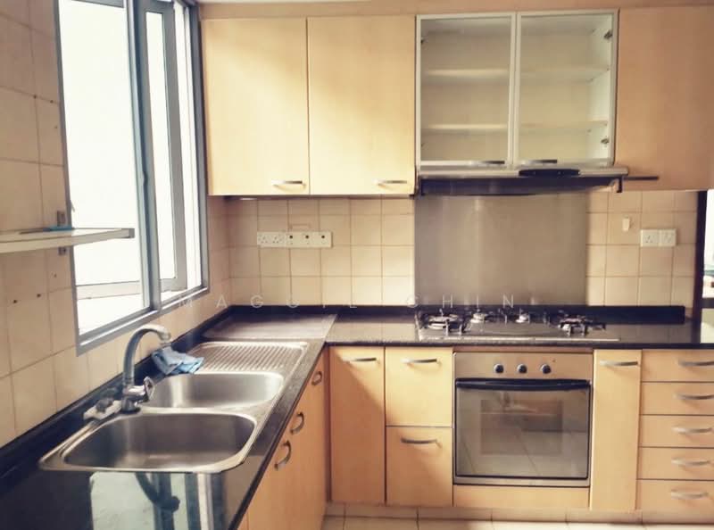 The Madeira, 50 Bukit Batok Street 31, Room Rental, 150 sqft, Condominium For Rent, by Maggie Chin, 23935075 - PropertyGuru.com.sg