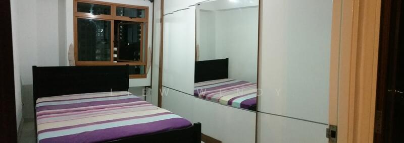 2nd bedroom