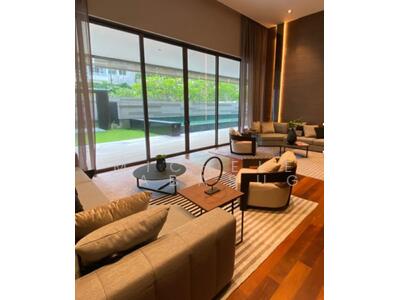 For Rent - Lloyd SixtyFive