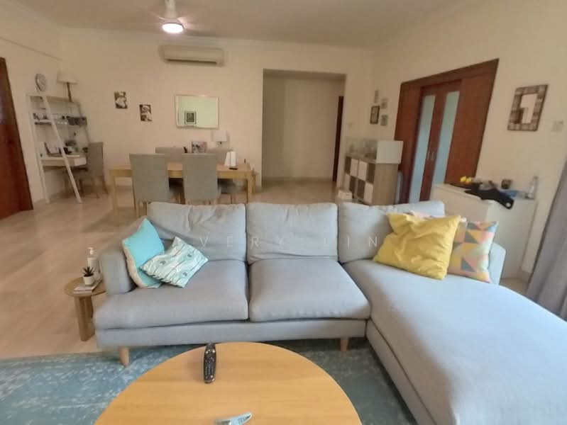 Woodgrove Condo, 8 Woodgrove Drive, 4 Bedrooms, 2,012 sqft, Condominium For Rent, by Avery Lin, 23940294 - Living / Dining Hall - PropertyGuru.com.sg