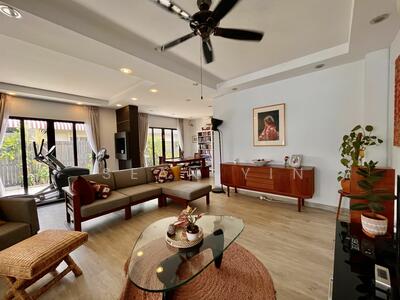 For Rent - Frankel Estate