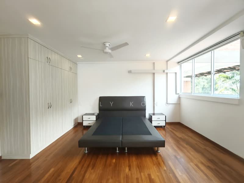 Loyang Valley, 212 Loyang Avenue, 2 Bedrooms, 1,449 sqft, Condominium For Rent, by Sally Kong, 23941581 - Master bedroom - PropertyGuru.com.sg
