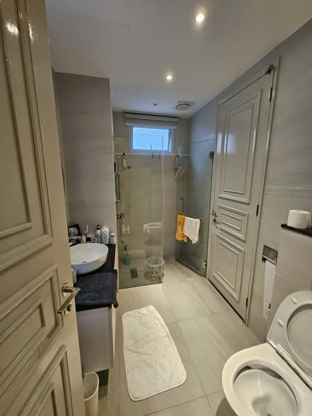 Holland Grove View, Holland Grove View, Tanglin / Holland / Bukit Timah, 4 Bedrooms, 3,600 sqft, Semi-Detached House For Sale, by John Lim, 23942705 - PropertyGuru.com.sg