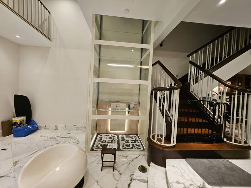 Holland Grove View, Holland Grove View, Tanglin / Holland / Bukit Timah, 4 Bedrooms, 3,600 sqft, Semi-Detached House For Sale, by John Lim, 23942705 - PropertyGuru.com.sg
