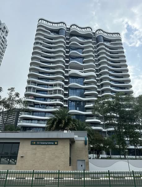 Amber Skye, 8 Amber Road, 2 Bedrooms, 990 sqft, Apartment For Rent, by Vivienne Lim, 23943339 - PropertyGuru.com.sg