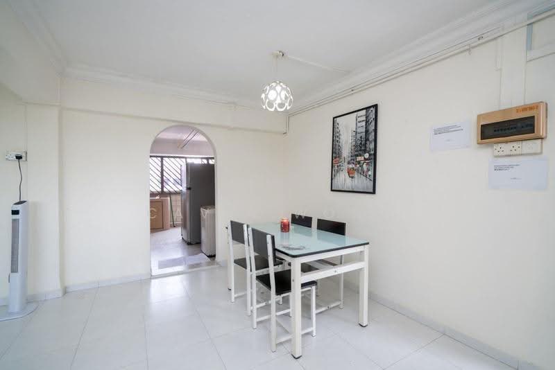 3 Queen's Road, 3 Queen's Road, Tanglin / Holland / Bukit Timah, Room Rental, 30 sqft, HDB Flat For Rent, by Cavin Wong, 23944729 - PropertyGuru.com.sg