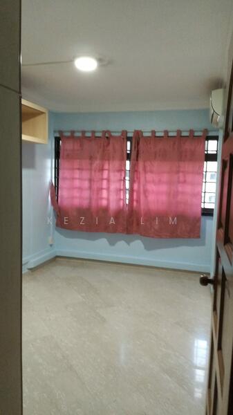 For Rent - 223B Compassvale Walk