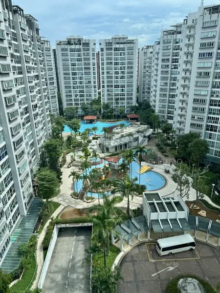 Kingsford Waterbay, 70 Upper Serangoon View, 3 Bedrooms, 850 sqft, Condominium For Sale, by Michelle Guo, 23944833 - PropertyGuru.com.sg
