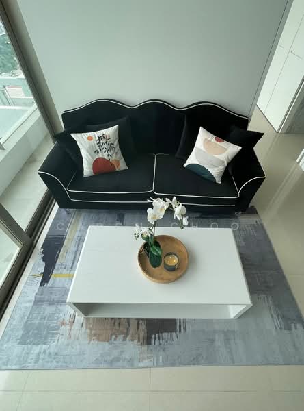 Scotts Square, 6 Scotts Road, 1 Bedroom, 635 sqft, Apartment For Rent, by Caron Choo, 23945359 - PropertyGuru.com.sg