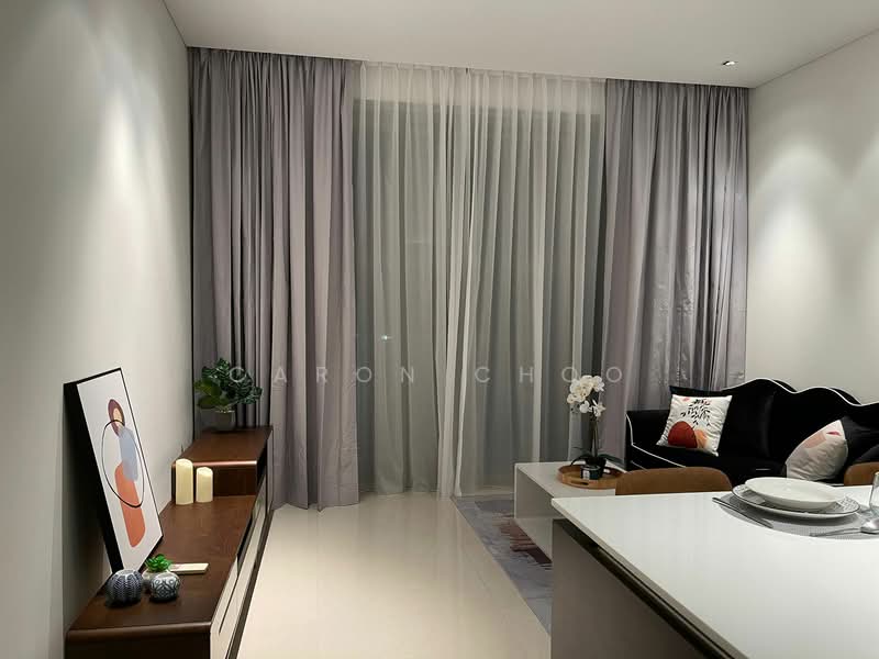 Scotts Square, 6 Scotts Road, 1 Bedroom, 635 sqft, Apartment For Rent, by Caron Choo, 23945359 - PropertyGuru.com.sg