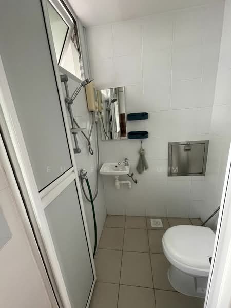 Nova 88, 8 Bhamo Road, 2 Bedrooms, 624 sqft, Apartment For Rent, by Eugene Lum, 23951996 - PropertyGuru.com.sg