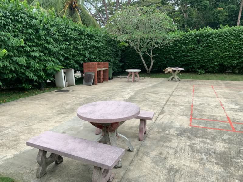 Orchid Apartment, 62A Eng Neo Avenue, 3 Bedrooms, 1,450 sqft, Walk-up Apartment For Rent, by Amanda Ng, 23952414 - PropertyGuru.com.sg