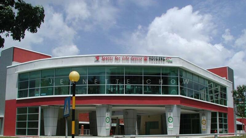 Mins to Hougang Sport Recreation Center