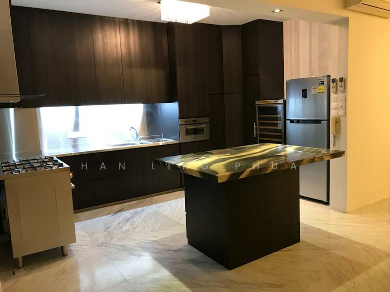 Pinewood Gardens, 21 Balmoral Park, Tanglin / Holland / Bukit Timah, 3 Bedrooms, 1,647 sqft, Condominium For Sale, by Han Ling Phua, 23957752 - PropertyGuru.com.sg