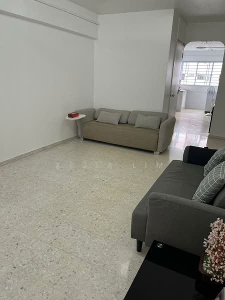 241 Tampines Street 21, 241 Tampines Street 21, 2 Bedrooms, 800 sqft, HDB Flat For Rent, by Kezia Lim, 23957855 - PropertyGuru.com.sg
