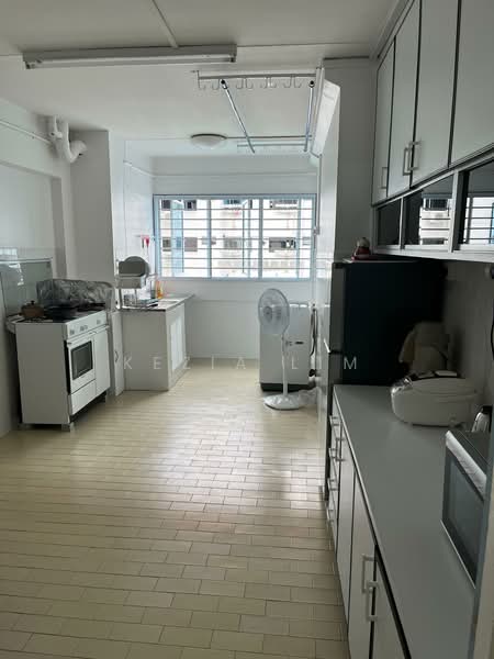 241 Tampines Street 21, 241 Tampines Street 21, 2 Bedrooms, 800 sqft, HDB Flat For Rent, by Kezia Lim, 23957855 - PropertyGuru.com.sg