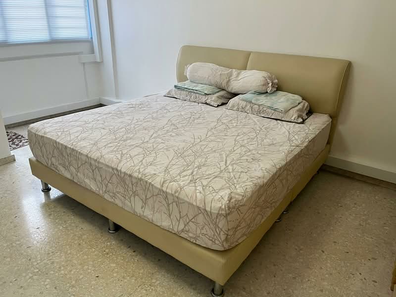 241 Tampines Street 21, 241 Tampines Street 21, 2 Bedrooms, 800 sqft, HDB Flat For Rent, by Kezia Lim, 23957855 - PropertyGuru.com.sg