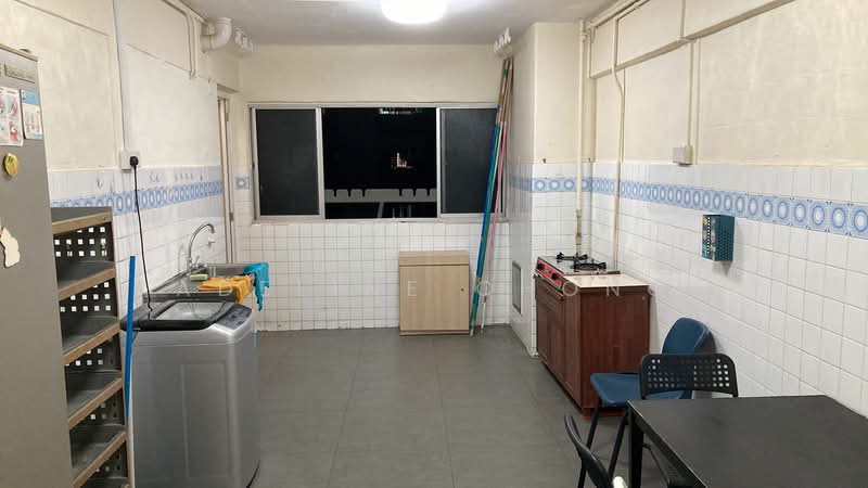 213 Ang Mo Kio Avenue 3, 213 Ang Mo Kio Avenue 3, 2 Bedrooms, 721 sqft, HDB Flat For Rent, by Adeline Chong, 23958625 - PropertyGuru.com.sg