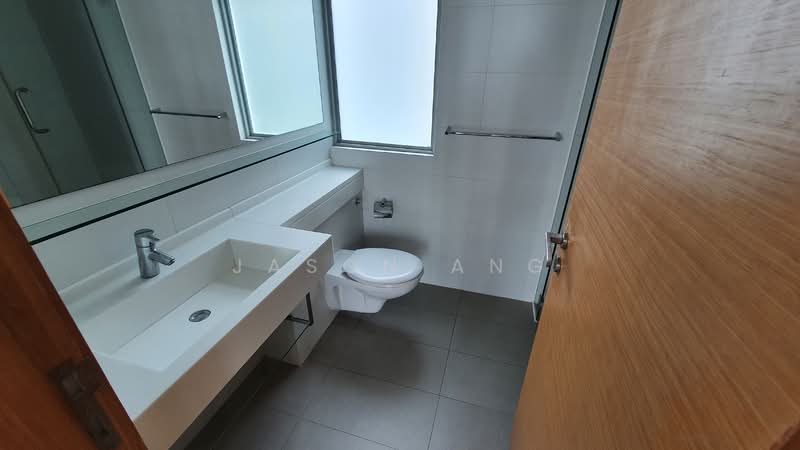 One Amber, 3 Amber Gardens, 4 Bedrooms, 1,658 sqft, Condominium For Rent, by Jason Ang, 23959034 - Common bathroom - PropertyGuru.com.sg