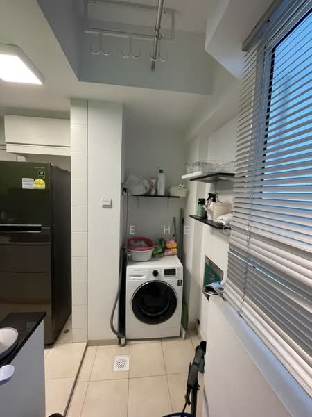 Cote D'Azur, 66 Marine Parade Road, 2 Bedrooms, 1,152 sqft, Condominium For Rent, by Mike Heng, 23959124 - Laundry Service Yard - PropertyGuru.com.sg