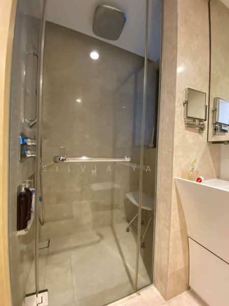 Cairnhill Nine, 9 Cairnhill Road, 2 Bedrooms, 1,044 sqft, Condominium For Rent, by Silvia Yang, 23962049 - PropertyGuru.com.sg