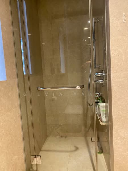 Cairnhill Nine, 9 Cairnhill Road, 2 Bedrooms, 1,044 sqft, Condominium For Rent, by Silvia Yang, 23962049 - PropertyGuru.com.sg
