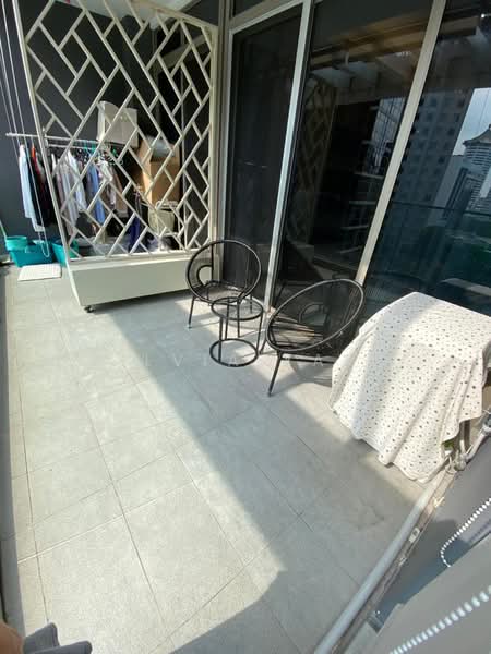 Cairnhill Nine, 9 Cairnhill Road, 2 Bedrooms, 1,044 sqft, Condominium For Rent, by Silvia Yang, 23962049 - PropertyGuru.com.sg