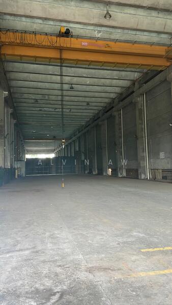 Pioneer Column Free Factory - Overhead Crane - Heavy Duty - Wide Access