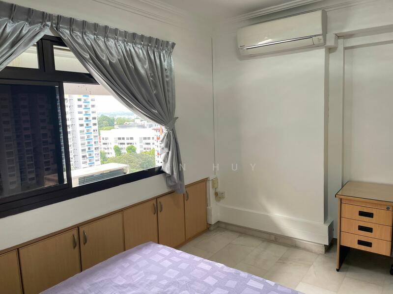 For Rent - 3 Holland Close