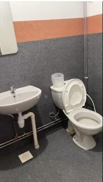 For Rent - 3 Holland Close