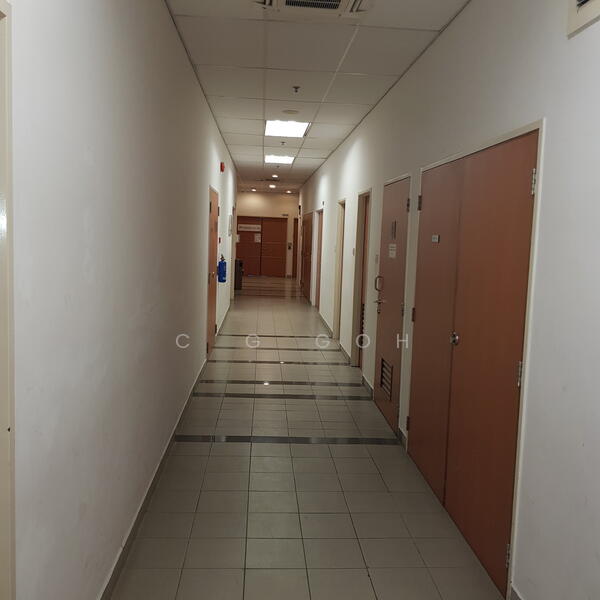BizTech Centre, 627A Aljunied Road, 969 sqft, Light Industrial (B1) For Sale, by C G Goh, 23964193 - Clean and spacious corridor - CommercialGuru.com.sg