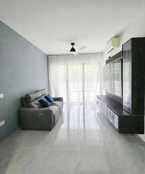 The Lakefront Residences, 48 Lakeside Drive, Boon Lay / Jurong / Tuas, 2 Bedrooms, 1,152 sqft, Condominium For Rent, by Stewart Ang, 23964242 - Living Room - PropertyGuru.com.sg
