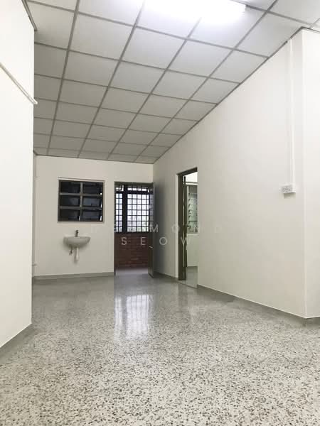 Maju Avenue, Maju Avenue, Hougang / Punggol / Sengkang, 3 Bedrooms, 1,000 sqft, Shophouse For Rent, by Desmond Seow, 23964911 - PropertyGuru.com.sg