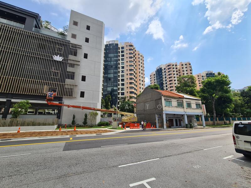 Ground Floor Shop with Toliet, Face Main Road with Many Parking, Sims Ave, 830 sqft, Shop / Shophouse For Rent, by Selena Toh, 23965321 - CommercialGuru.com.sg